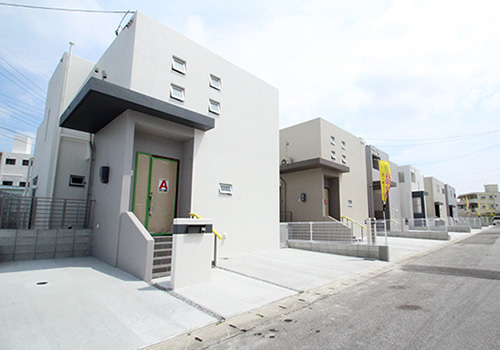 アンビシャスタウン沖縄市美里III