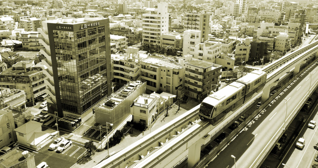ドローン撮影、託一本社とモノレール