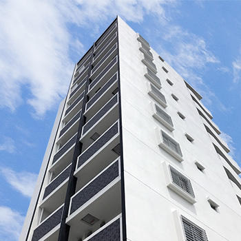 Ambitious 宜野湾【Harulala(ハルララ)】