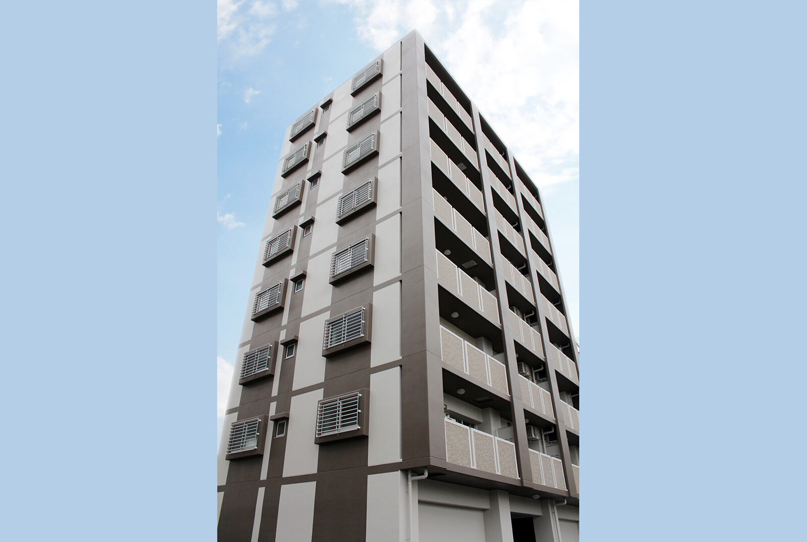 アンビシャスシリーズ沖縄市与儀 B棟『Ambitious YOGI（アンビシャス 与儀）