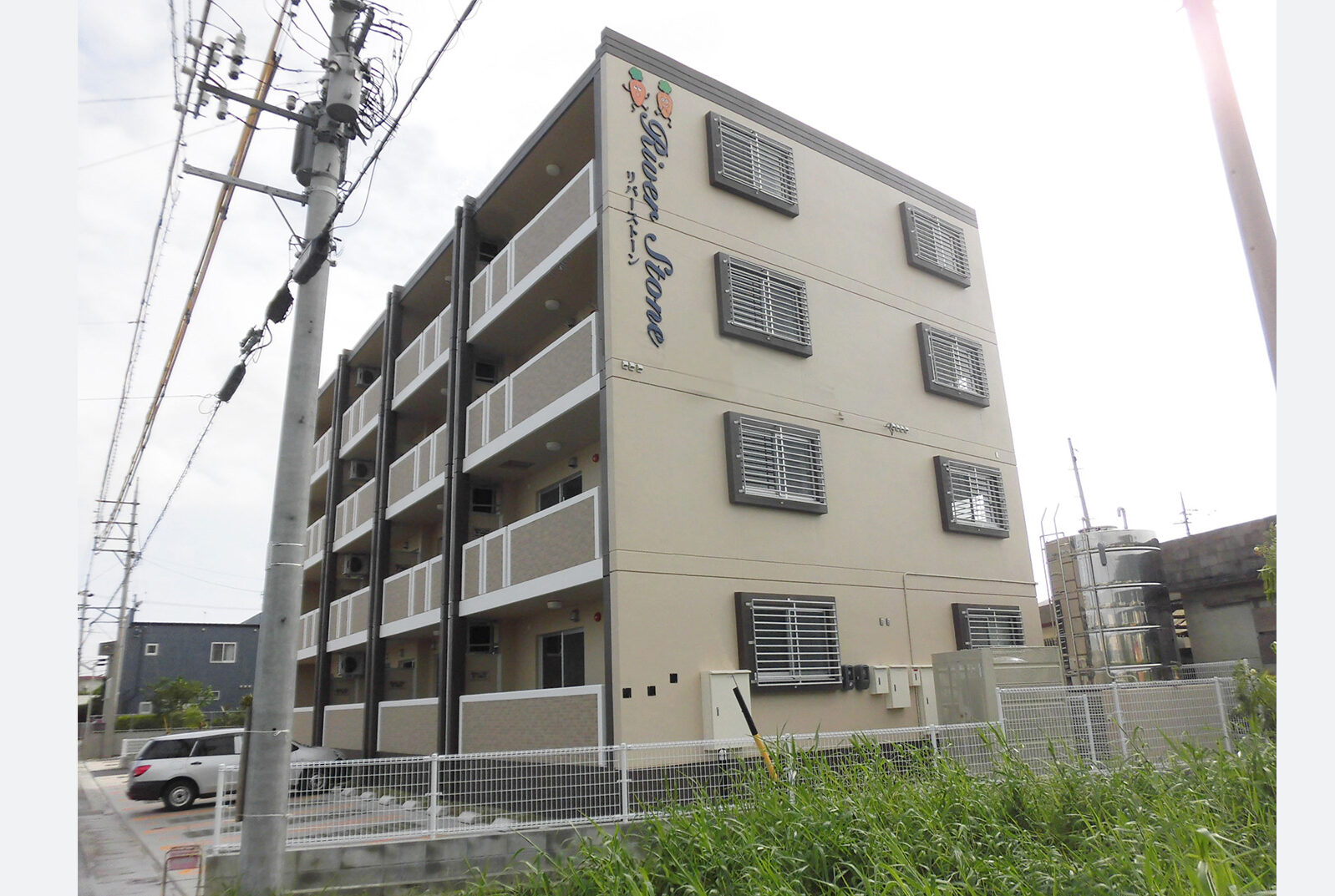 Ambitious【River Stone（リバーストーン）】