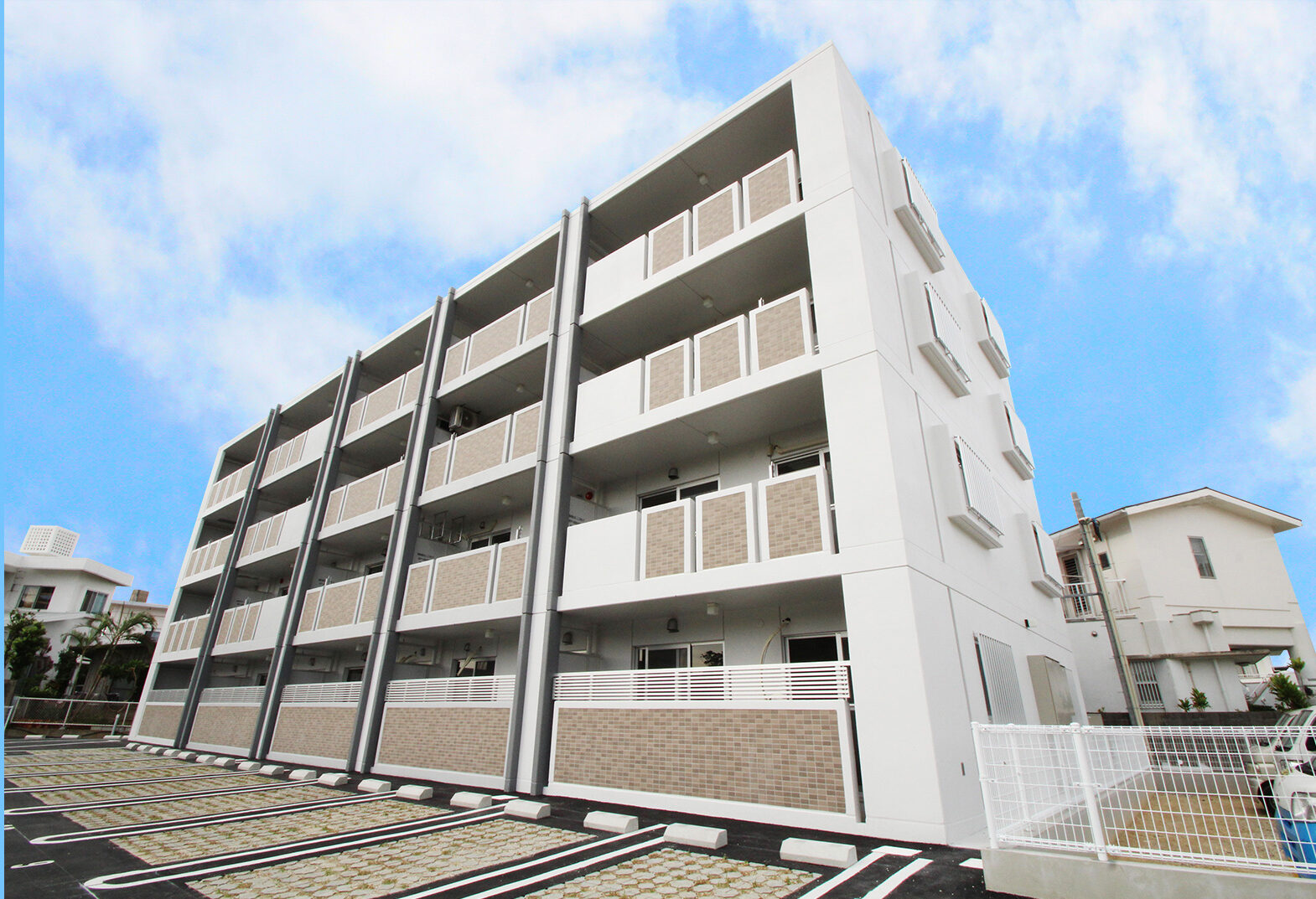 ボヌール・コリヌ なかみね