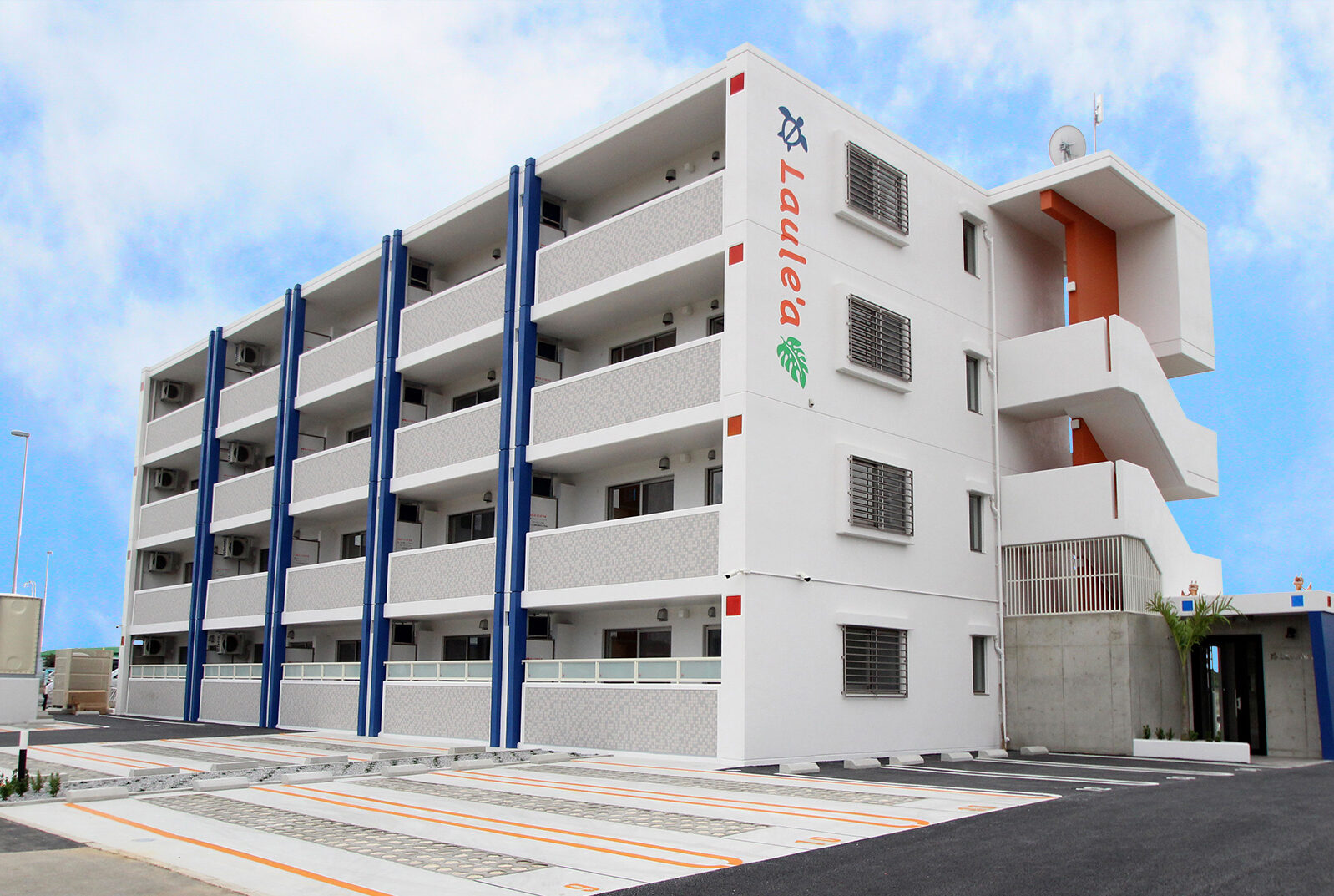 Ambitious【laule`a(ラウレア)】